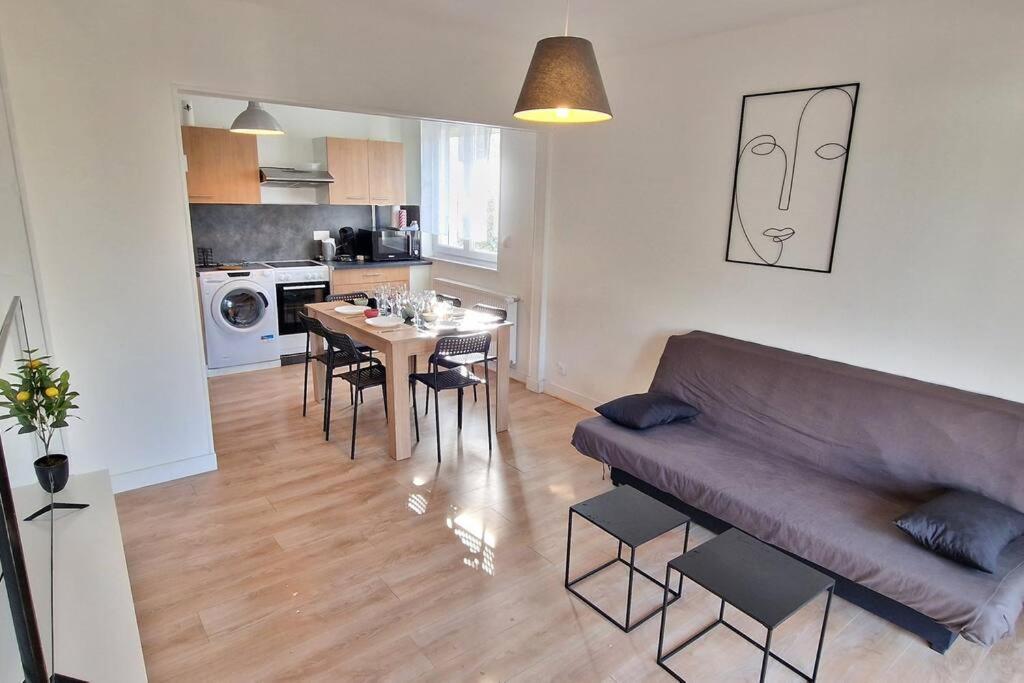 Maison A Aurillac - 3 Chambres - Arrivee Autonome Екстер'єр фото