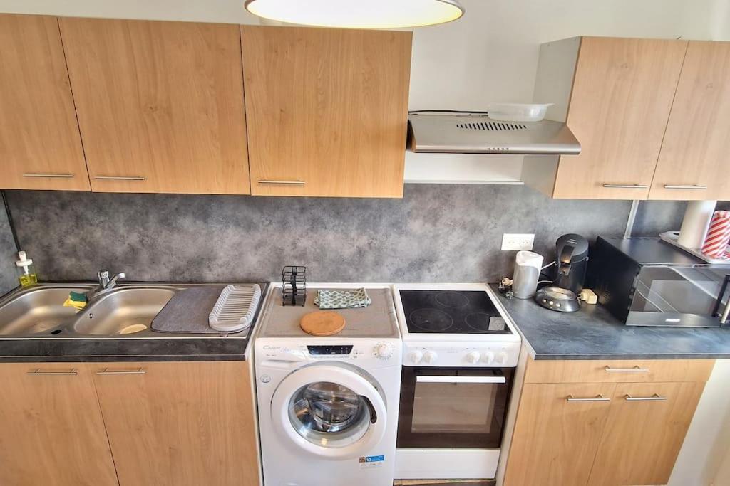 Maison A Aurillac - 3 Chambres - Arrivee Autonome Екстер'єр фото